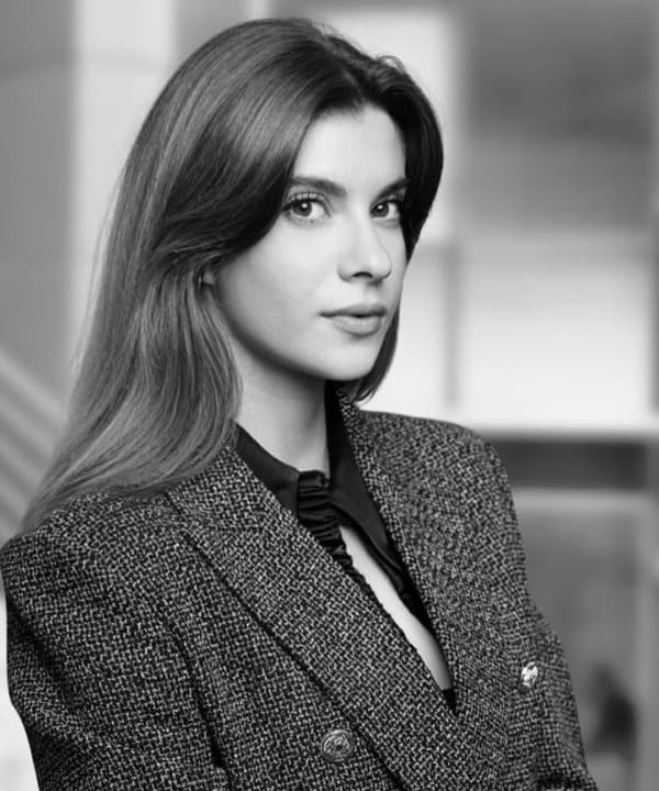 Louise Vernhes